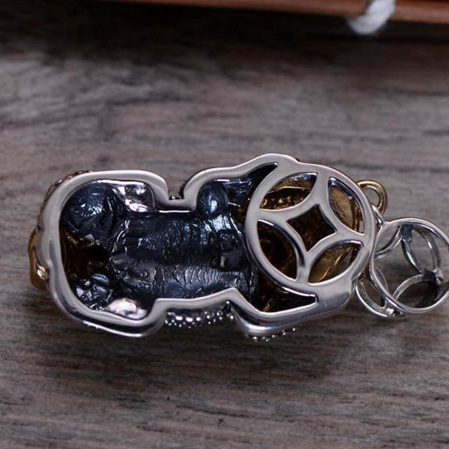 Vintage pendant 925 sterling silver jewelry with lucky coin talisman amulet